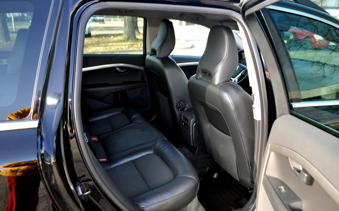 Volvo V70 cena 25900 przebieg: 271000, rok produkcji 2010 z Myszków małe 631